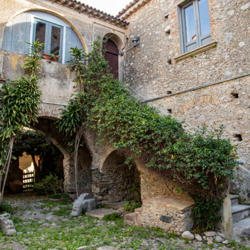 Palazzo Englen Tassone cortile 4